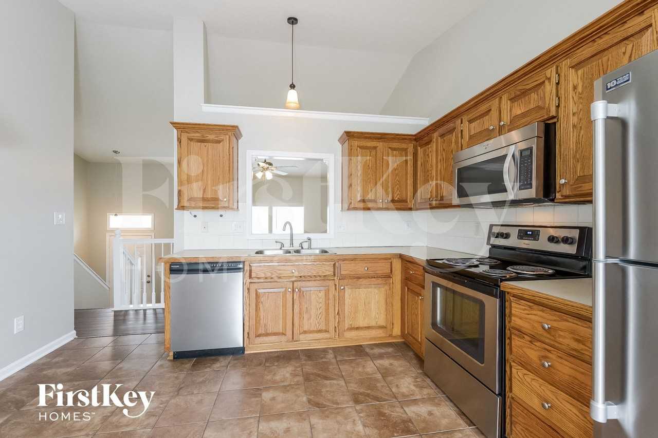 11039 N Ditman Ct - Photo 6 of 14