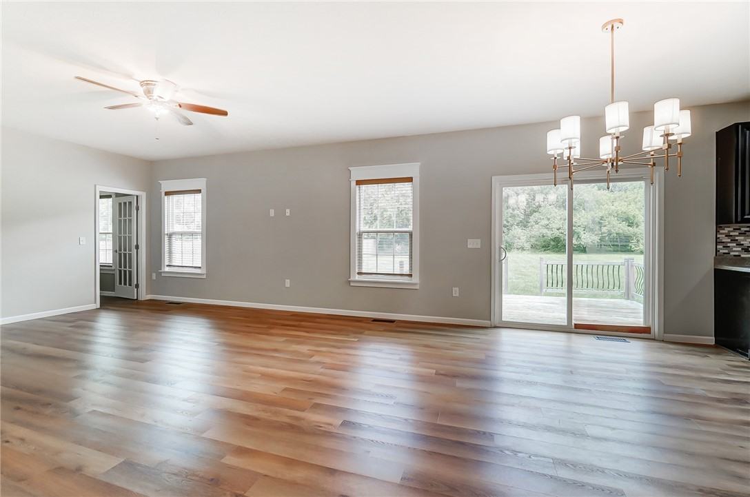 537 Recess Dr - Photo 7 of 50