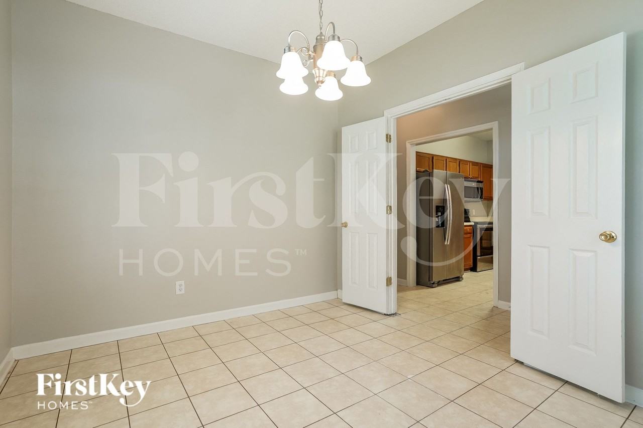 6012 River Lake Cir - Photo 6 of 15