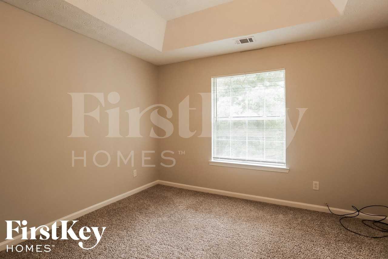 480 E Lake Dr - Photo 6 of 15