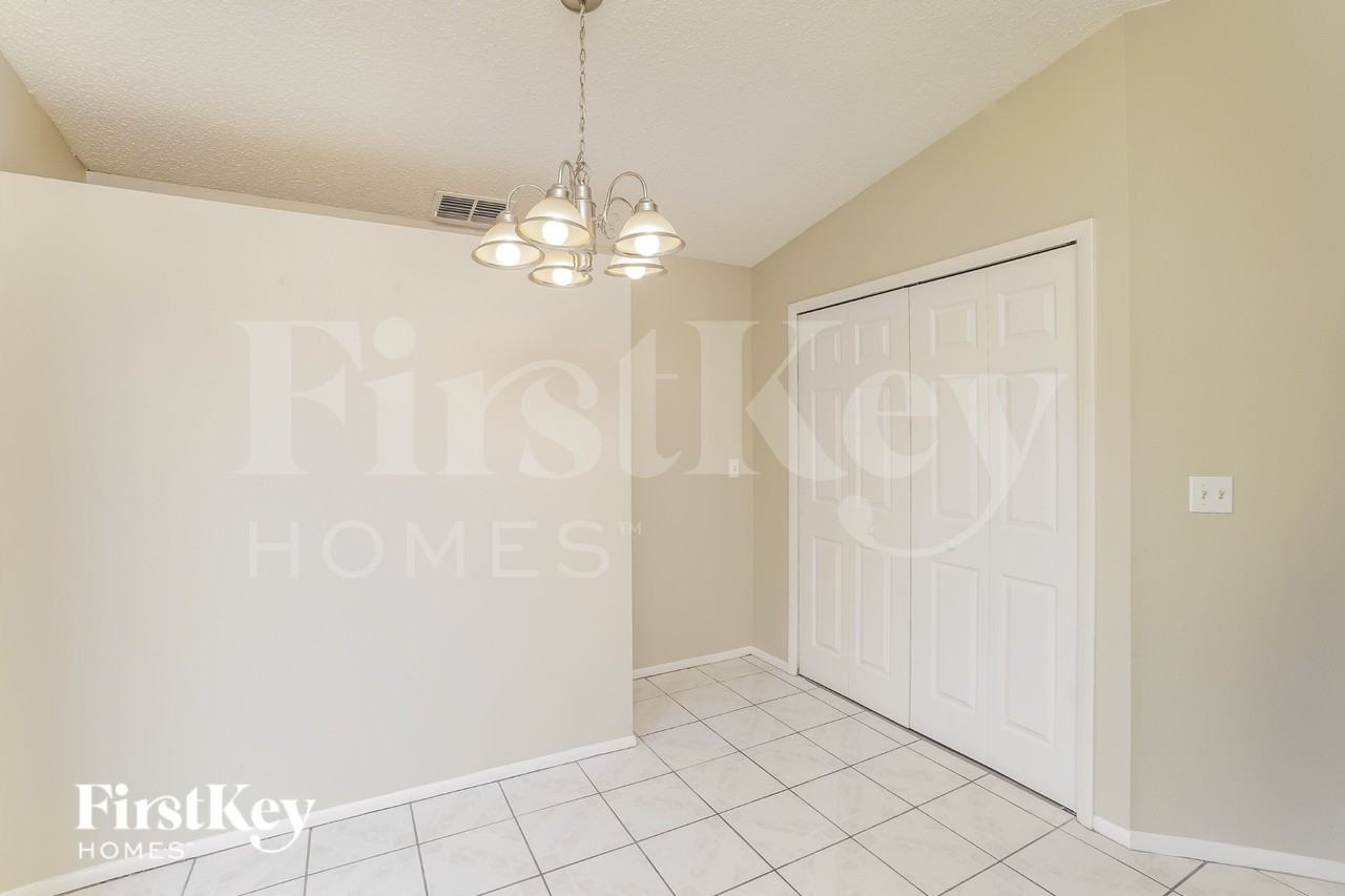 3753 Willow Wisp Dr N - Photo 3 of 15