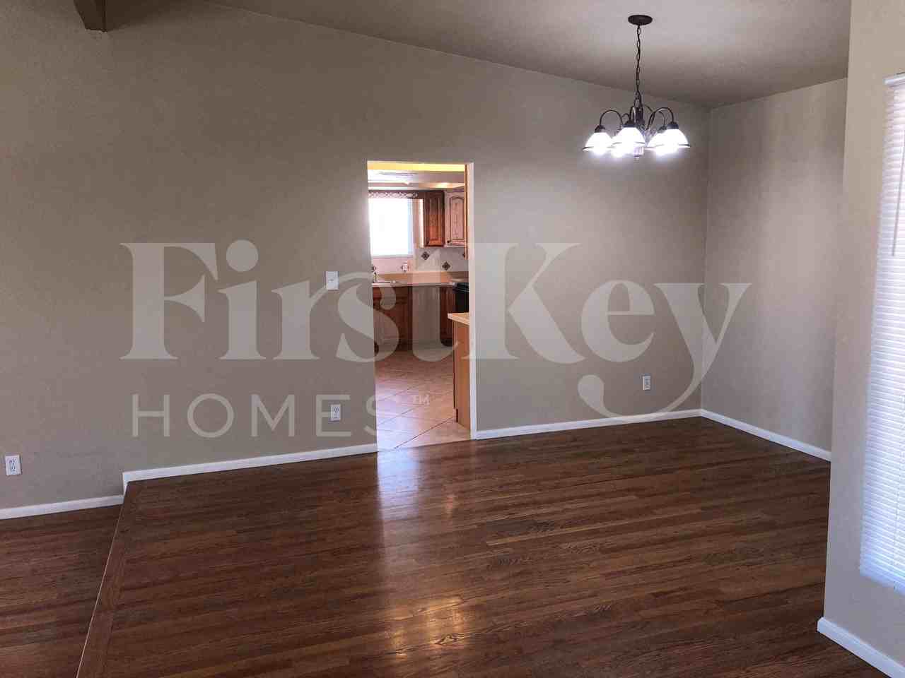 3672 W Windrose Dr - Photo 6 of 13