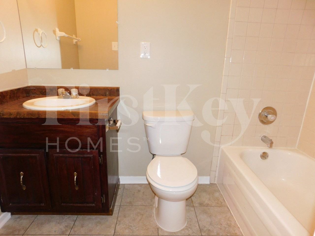 3037 Leeridge Dr - Photo 6 of 11