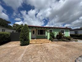 featured image of 551 East 60th Street