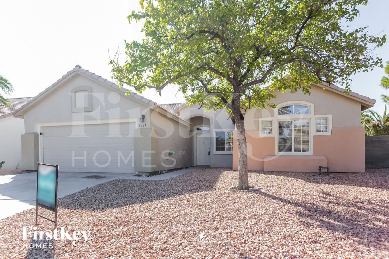 2521 Carolina Ct - Photo 2 of 15