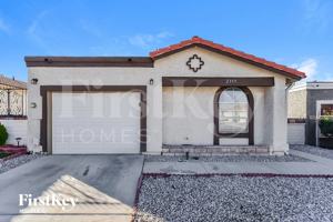 featured image of 2359 Los Feliz St