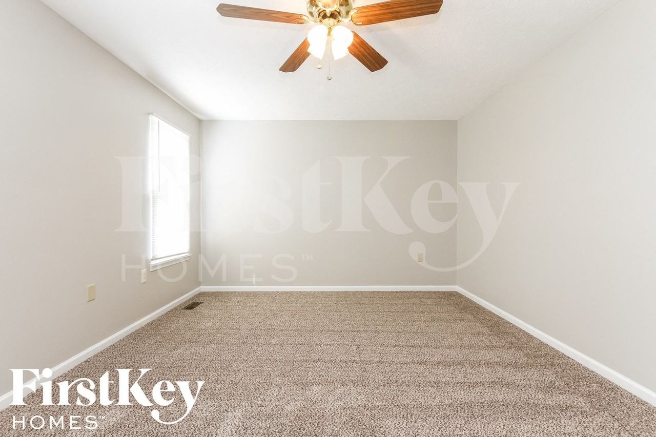 2204 Valley Creek West Ln - Photo 7 of 15