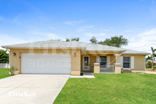 2112 Ne 14th Ave - Photo 1 of 1