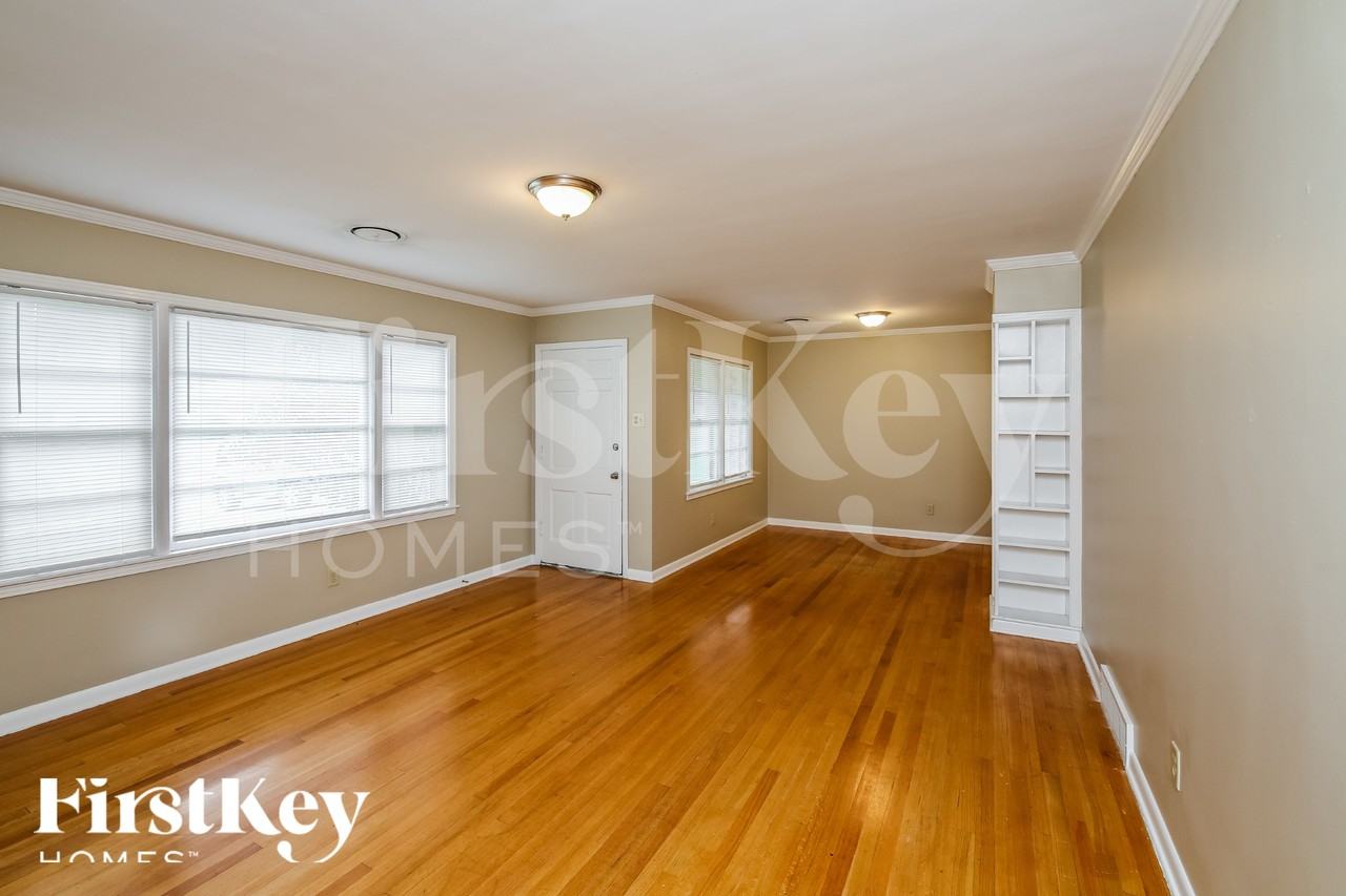 1618 Willey St - Photo 4 of 16