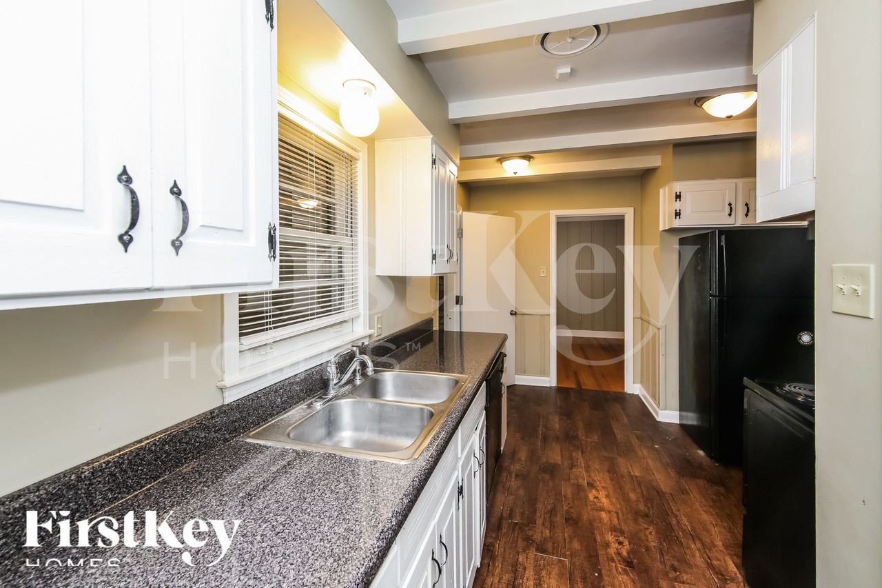 1618 Willey St - Photo 5 of 16