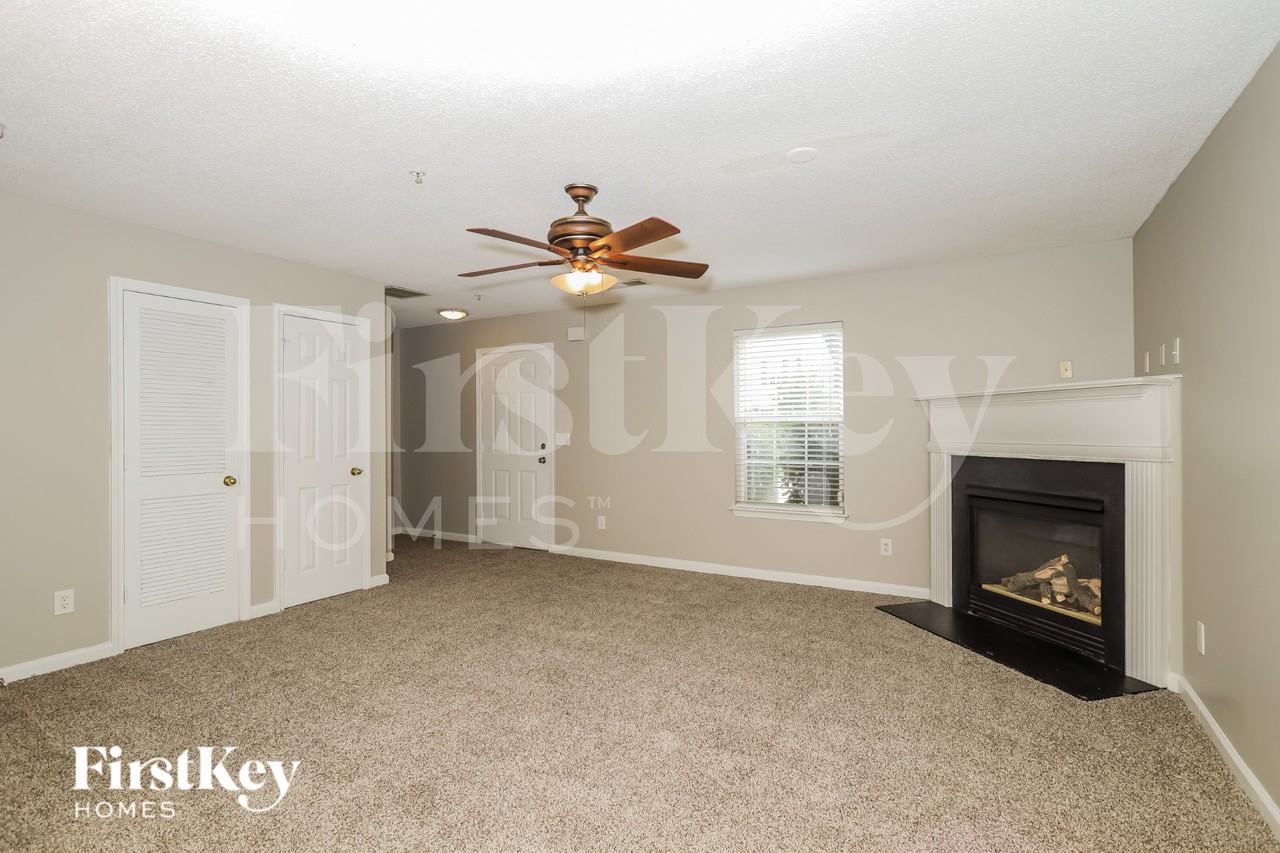 137 Watercress Ct - Photo 3 of 18
