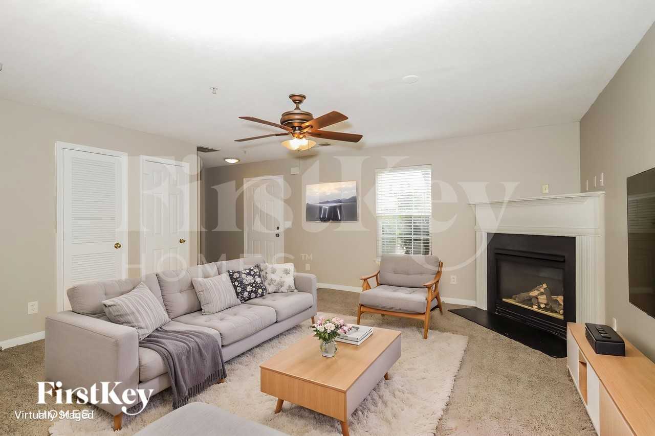 137 Watercress Ct - Photo 4 of 18