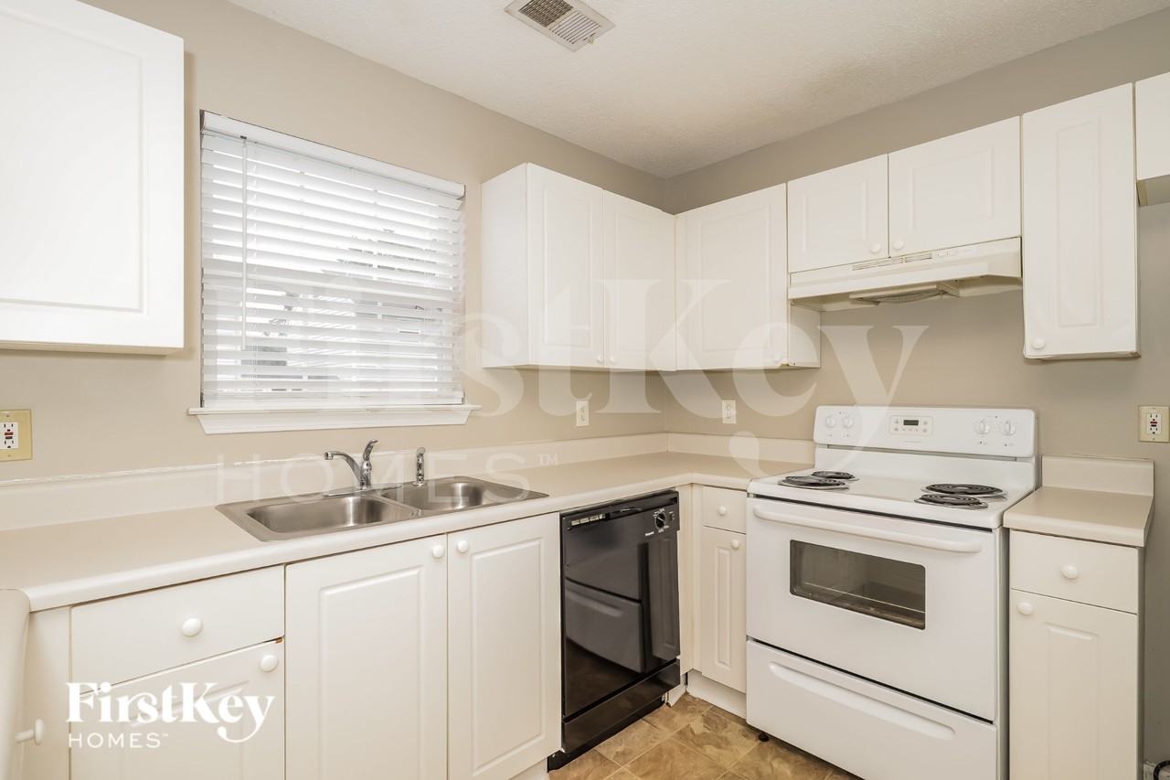 137 Watercress Ct - Photo 6 of 18