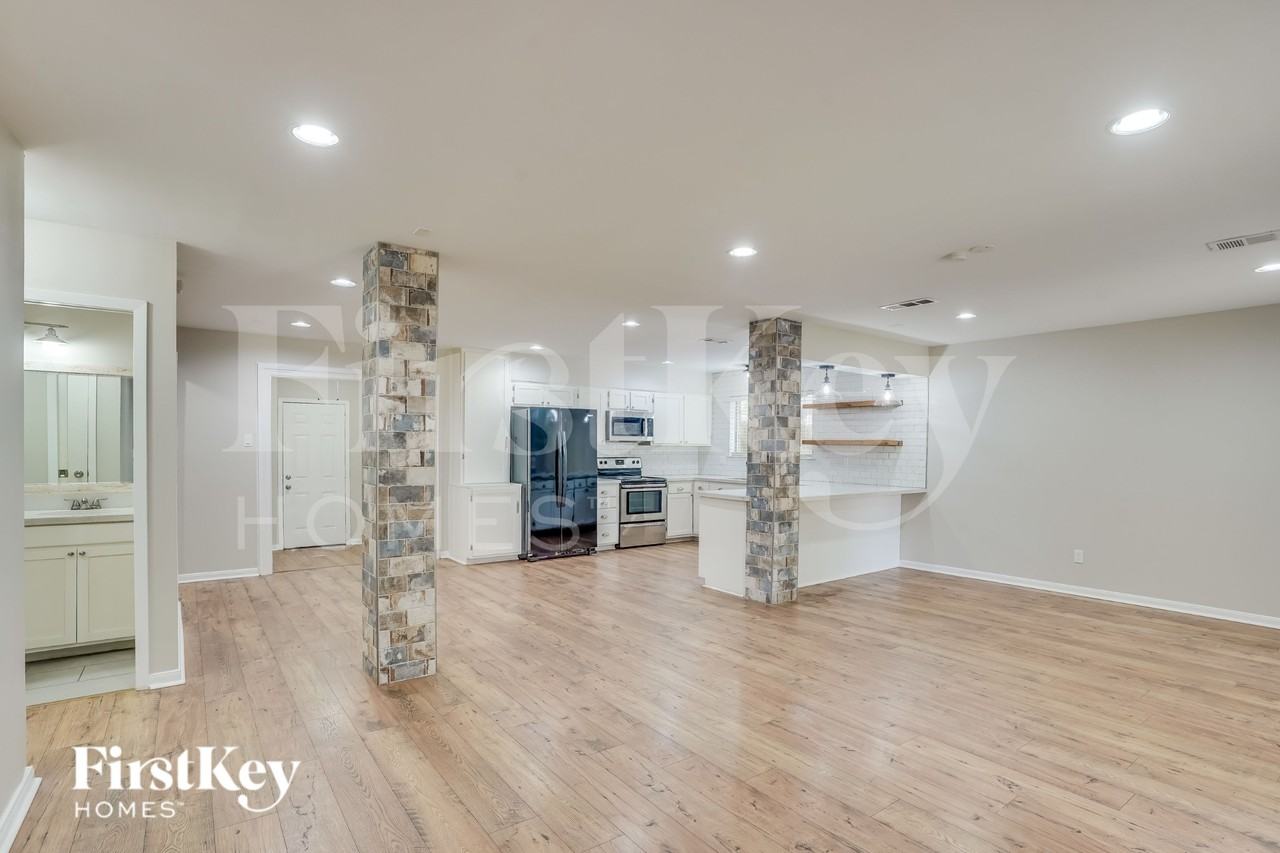 11923 S Red Cedar Cir - Photo 3 of 16