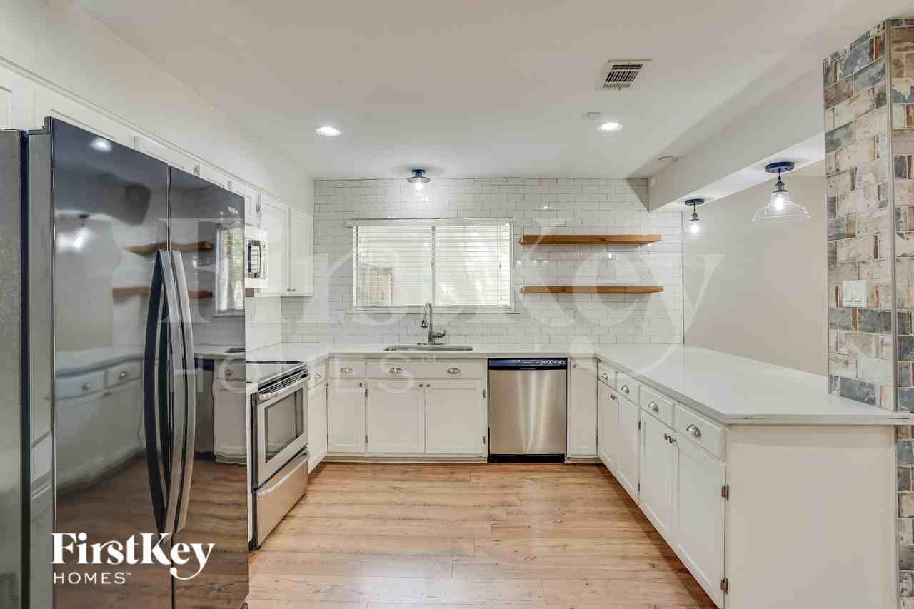 11923 S Red Cedar Cir - Photo 7 of 16