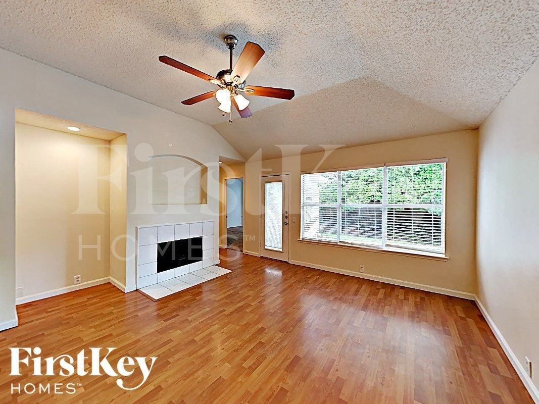 1003 Prado Real Dr - Photo 2 of 14