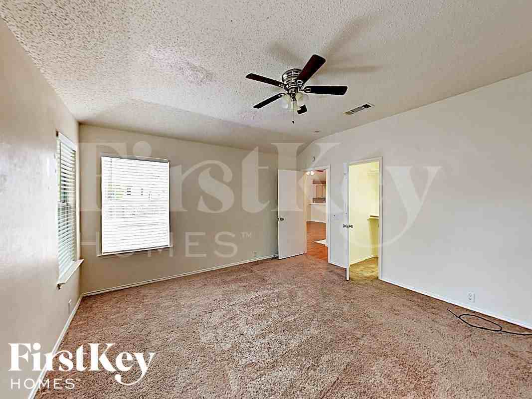 1003 Prado Real Dr - Photo 5 of 14