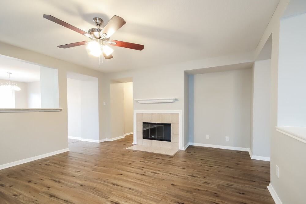 21007 Harvest Terrace Ln - Photo 5 of 16