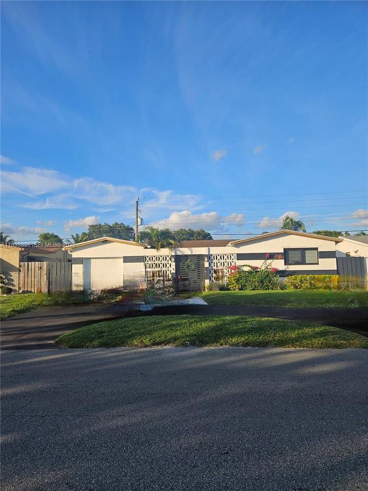 7817 Miramar Boulevard #0 - Photo 4 of 12