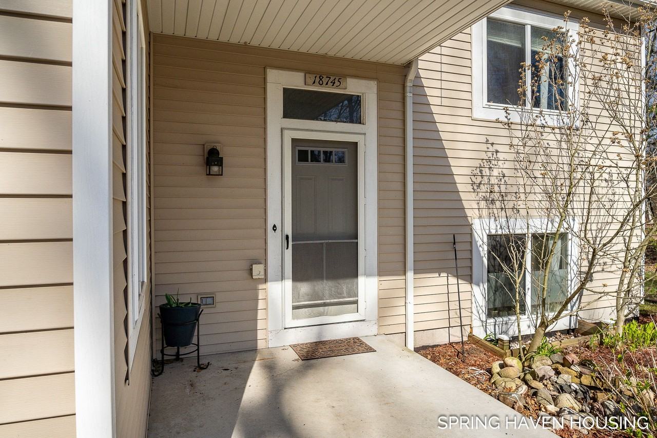 18743 144th Ave #18743 - Photo 2 of 2