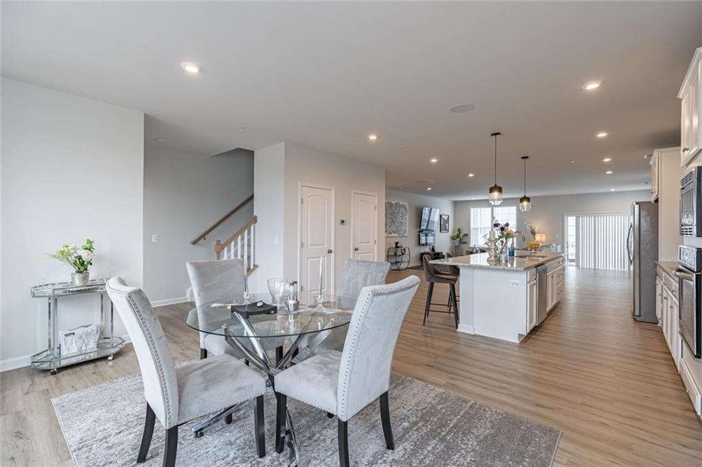 8020 Wistar Glen Dr #B - Photo 6 of 22