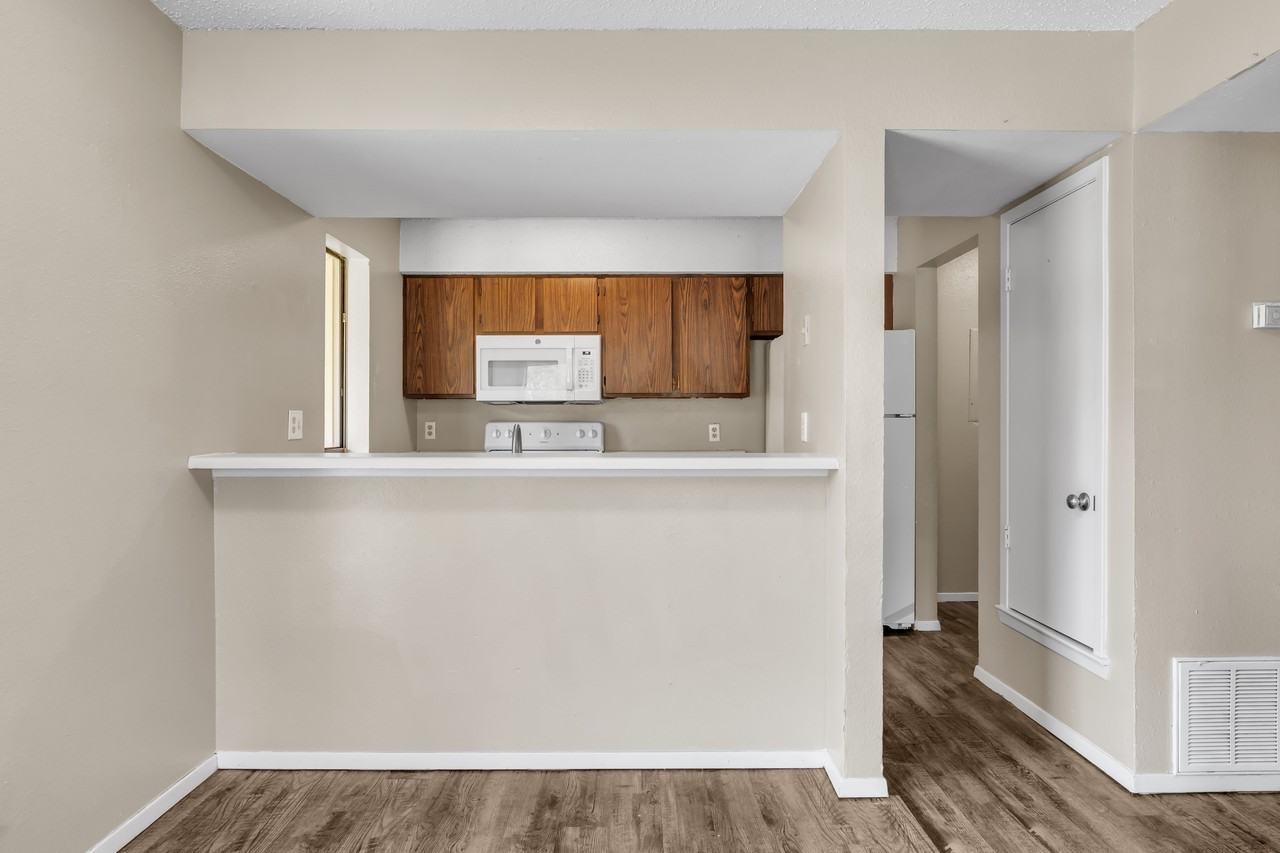 500 N 1st St #2K - Photo 4 of 11