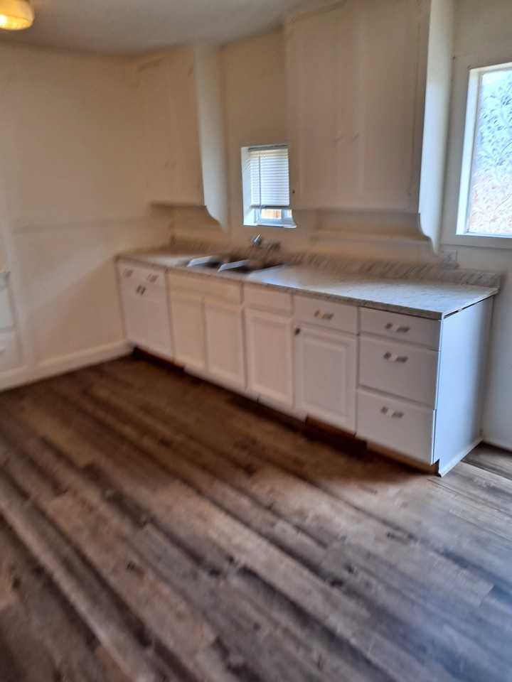 813 N Connelly St #2 - Photo 3 of 9