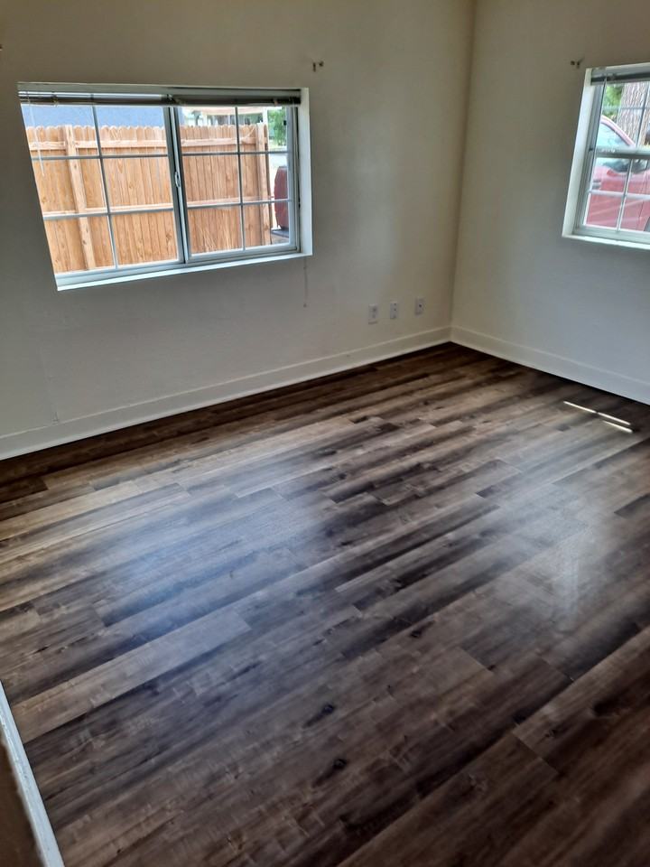 813 N Connelly St #2 - Photo 4 of 9