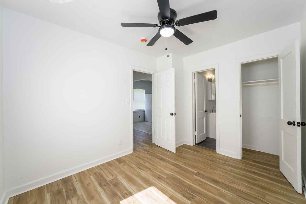 826 N Oliver St #1 - Photo 4 of 5