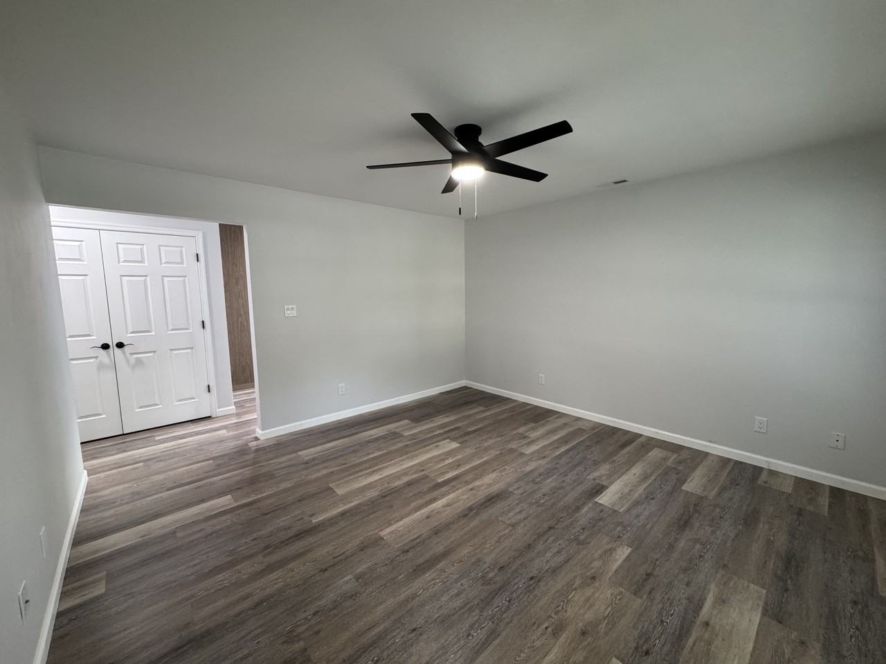 357 Pine Ave - Photo 3 of 19