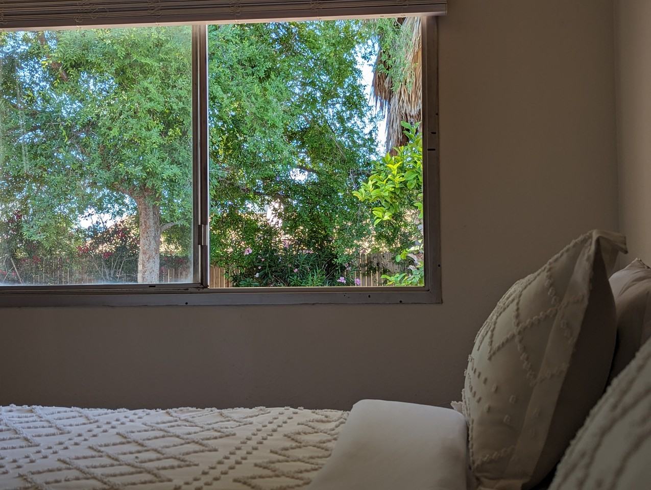 2035 E Cornell Dr - Photo 6 of 50