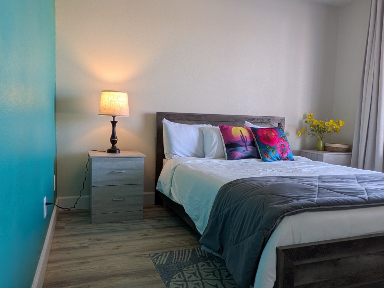 2035 E Cornell Dr - Photo 7 of 50