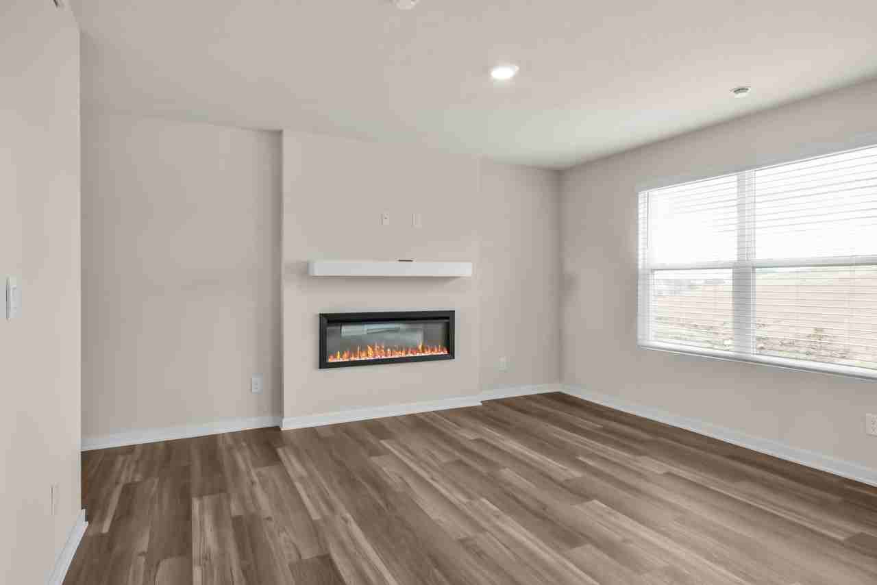 8977 N 167th St - Photo 3 of 38