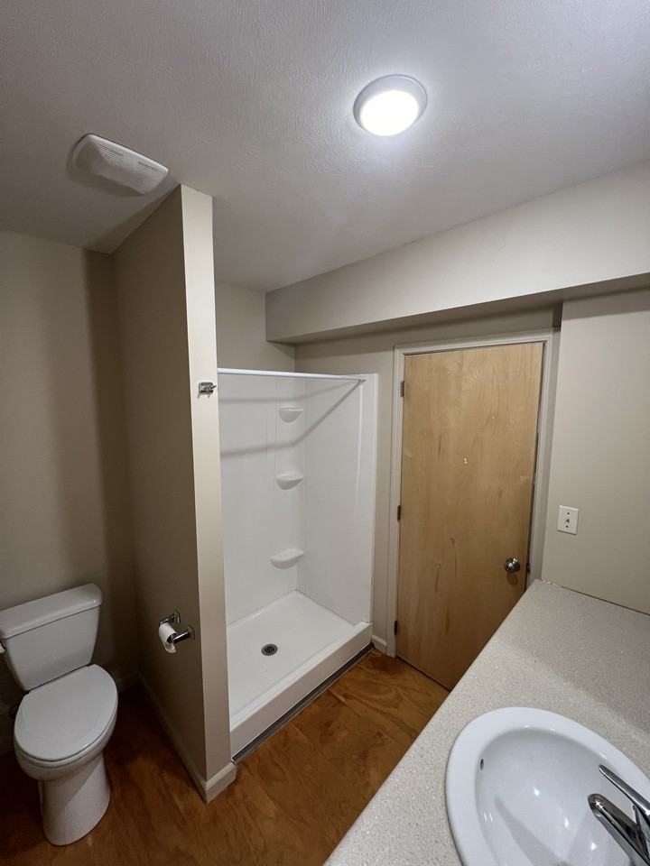 728 N Plum St #728A - Photo 6 of 7