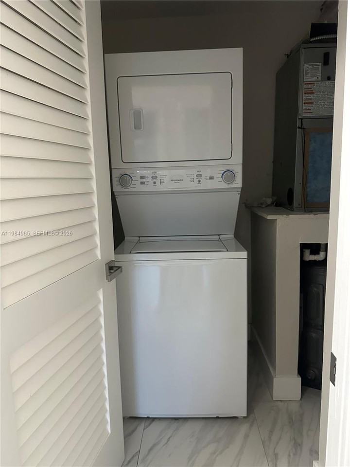 6708 Northwest 188th Terrace - Photo 3 of 12