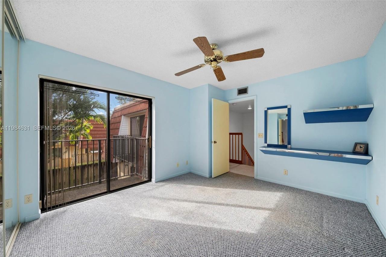 713 Northwest 99th Circle - Photo 3 of 24