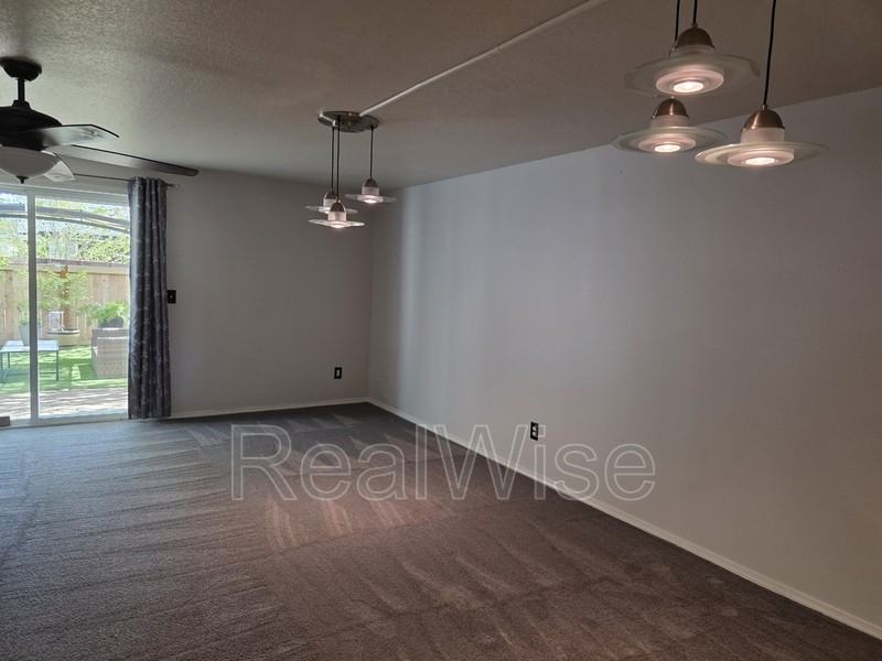 3109 Ne 118th Ave - Photo 6 of 32