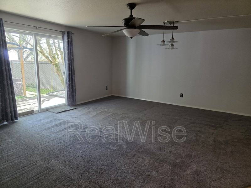 3109 Ne 118th Ave - Photo 7 of 32