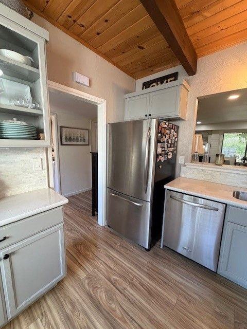 1527 Ashwood Dr - Photo 6 of 22