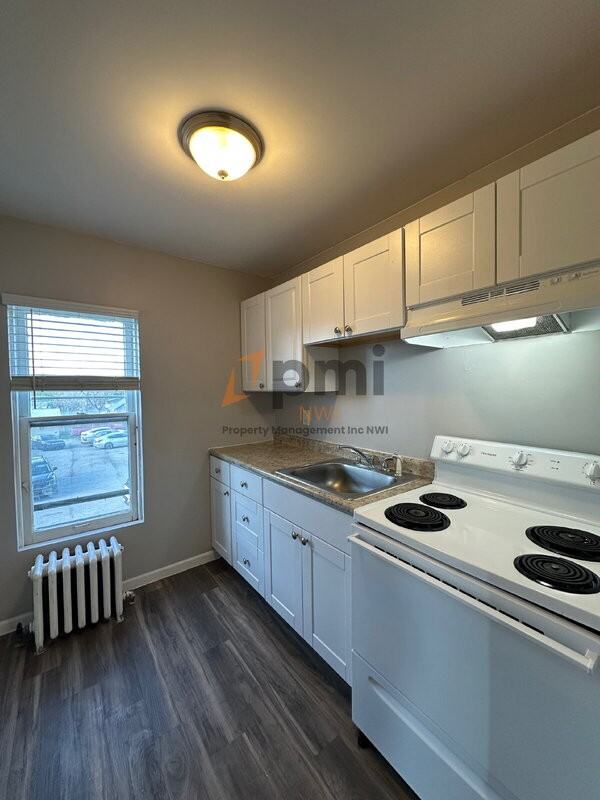 509 E Commercial Ave #2 - Photo 6 of 14