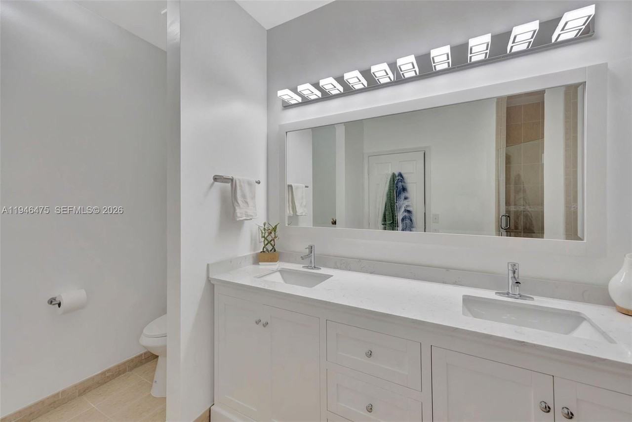 11227 Southwest 230th Terrace #11227 - Photo 6 of 37