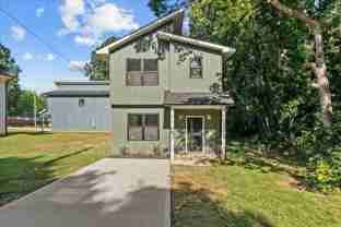 210 S Carter St - Photo 1 of 1