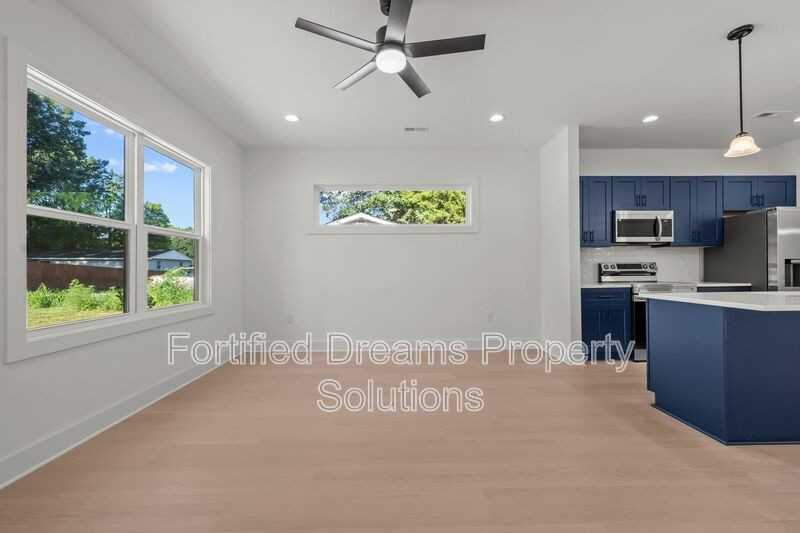 806 W Dameron Ave - Photo 7 of 23