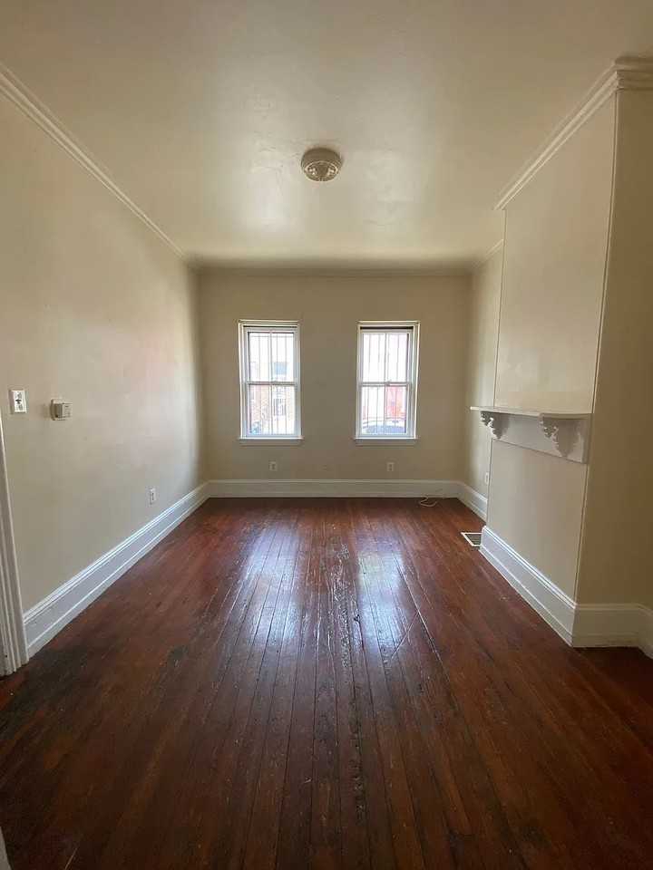 315 N Wiota St - Photo 2 of 14