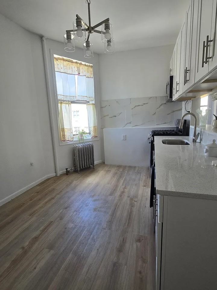 263 S 2nd St - Photo 4 of 6