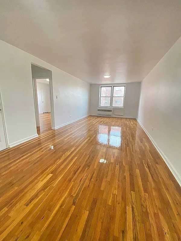6311 Queens Blvd - Photo 3 of 6