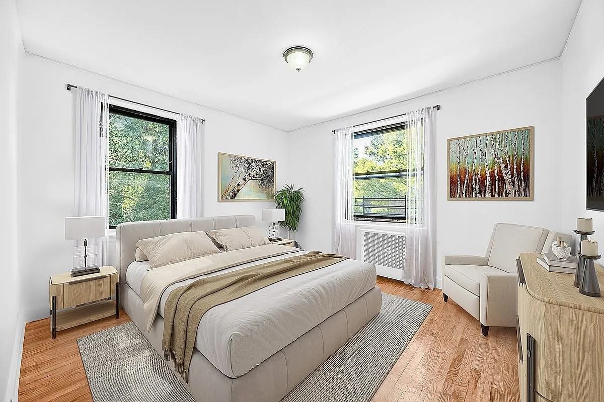 1933 79Th St - Photo 3 of 8