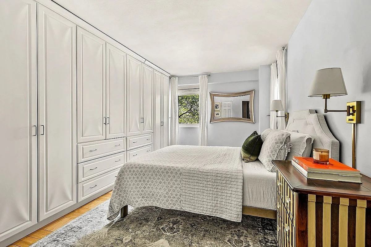 175 Adams St - Photo 4 of 6