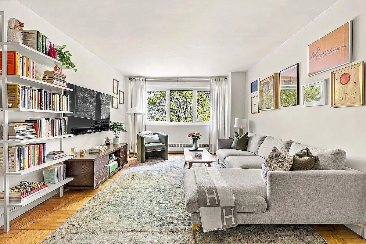 175 Adams St - Photo 6 of 6