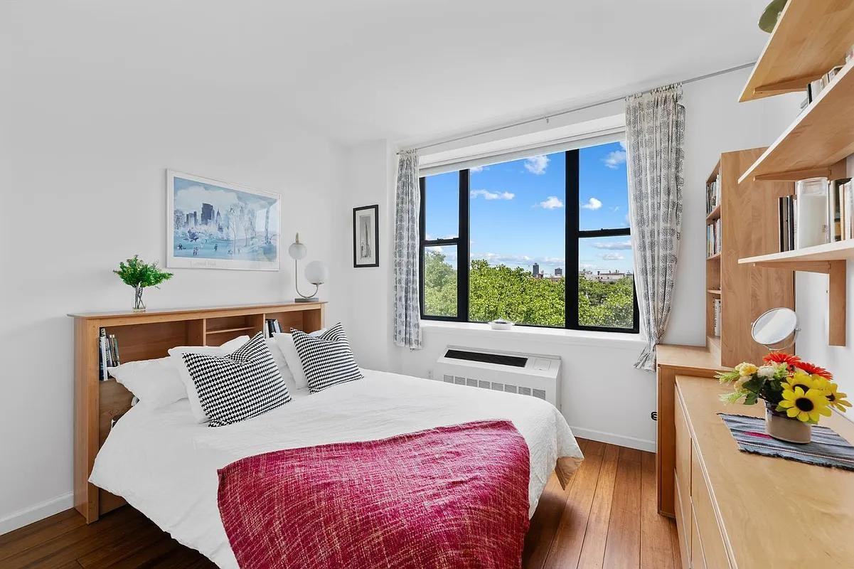 504 W 136th St #6A - Photo 2 of 6